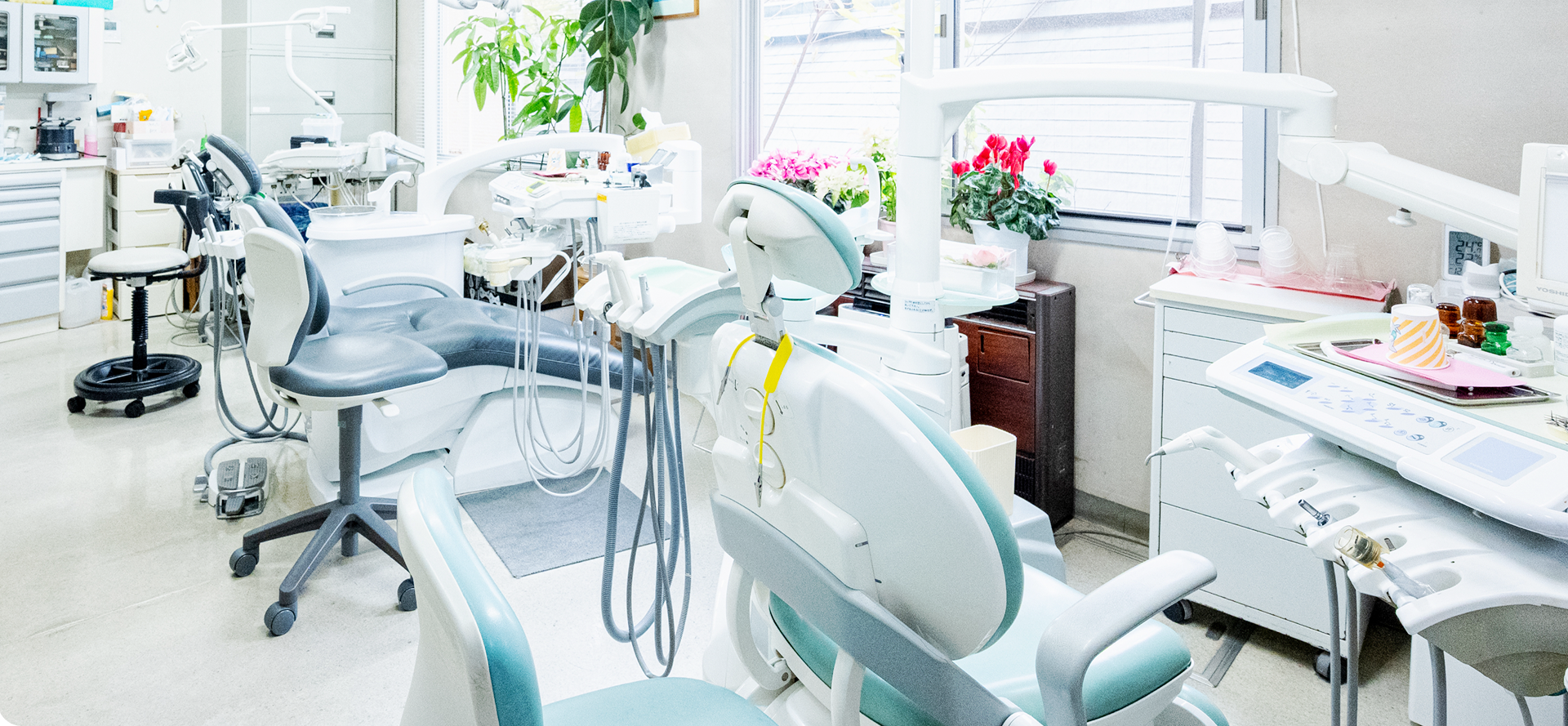 地域のみなさまに寄り添い、噛める毎日を早めに取り戻す診療を